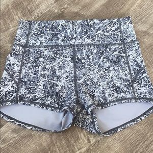 In Movement short 2.5” size 8